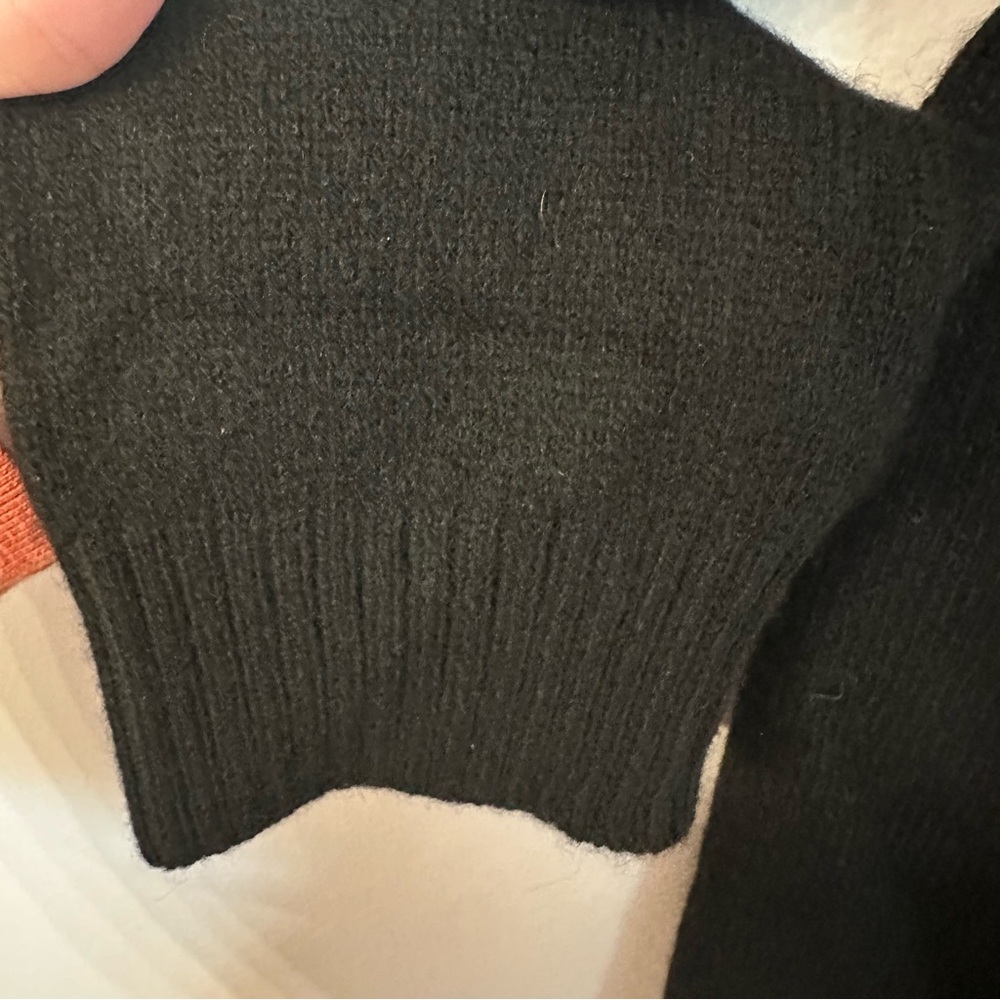 Quince Black Crew Neck Sweater - Picture 7 of 8